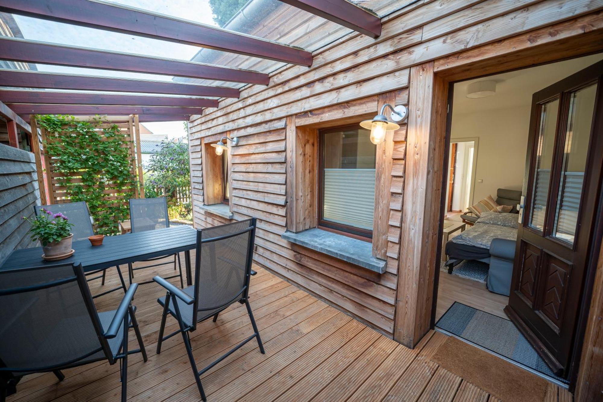Ferienwohnung Haus Unterm Mammutbaum - Elberadweg Magdeburg Exterior foto