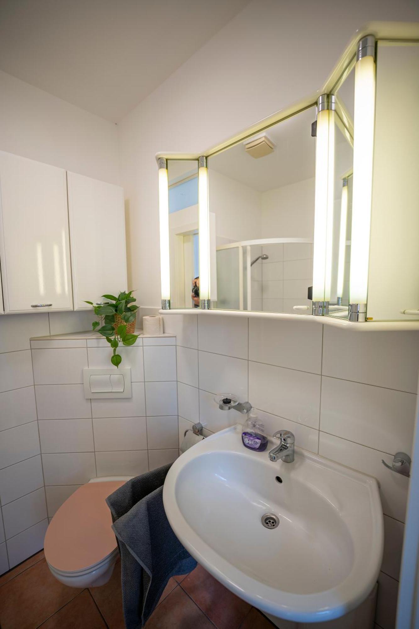 Ferienwohnung Haus Unterm Mammutbaum - Elberadweg Magdeburg Exterior foto