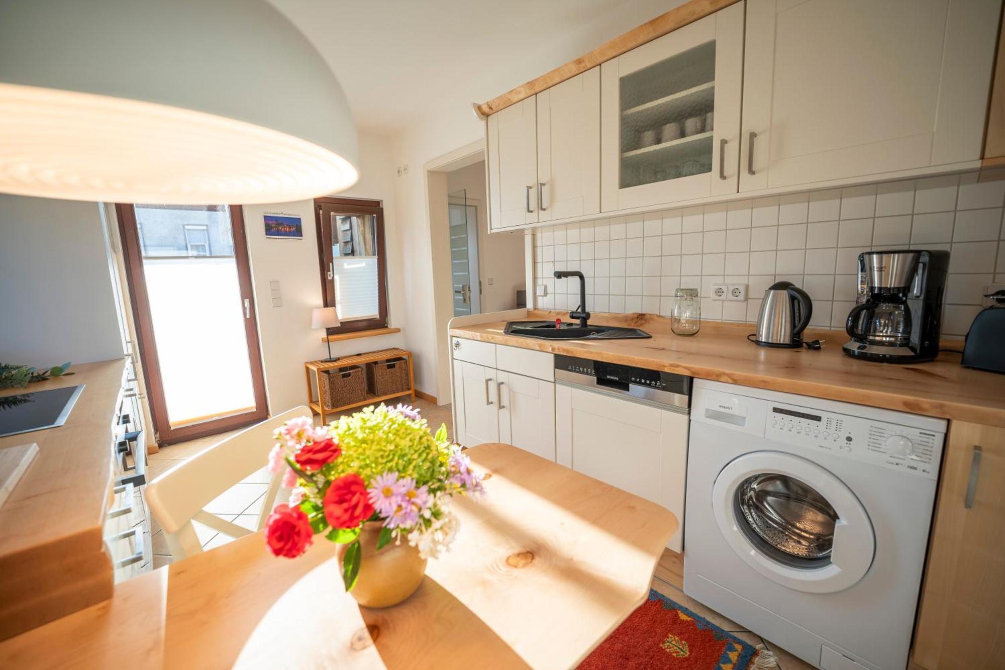 Ferienwohnung Haus Unterm Mammutbaum - Elberadweg Magdeburg Exterior foto