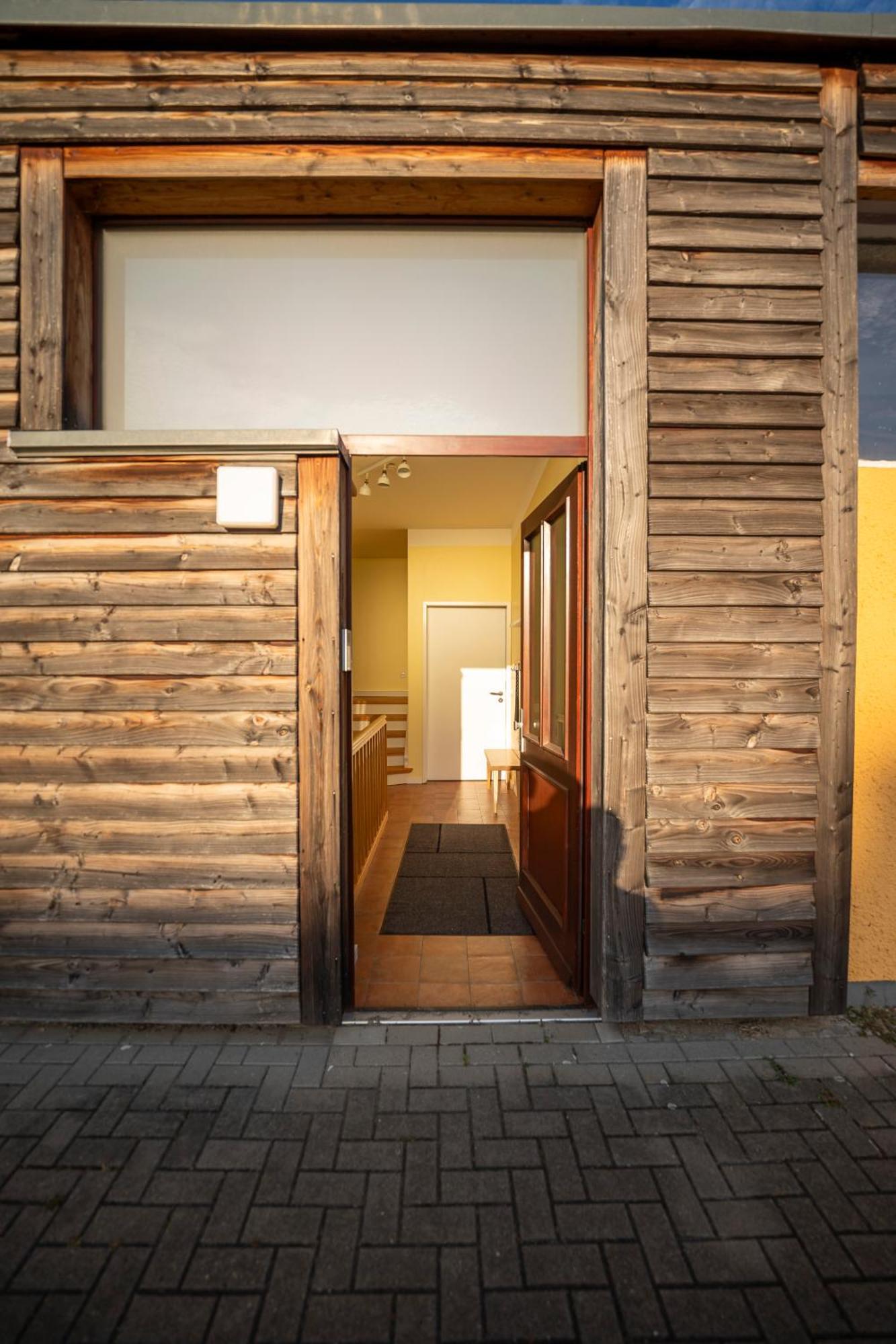 Ferienwohnung Haus Unterm Mammutbaum - Elberadweg Magdeburg Exterior foto